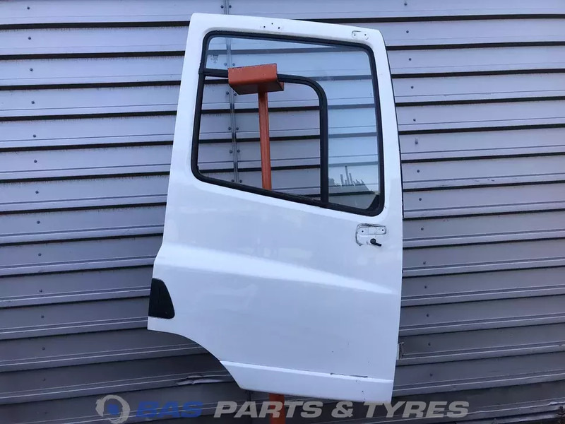 DAF CF Euro 6 - Door and parts for Truck: picture 1 DAF CF Euro 6 - Door and parts for Truck: picture 1