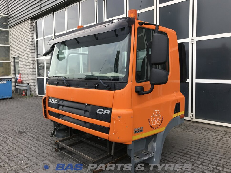 DAF CF (Meerdere types) DAF CF Day Cab L1H1 1944720 - Cab and interior for Truck: picture 1 DAF CF (Meerdere types) DAF CF Day Cab L1H1 1944720 - Cab and interior for Truck: picture 1