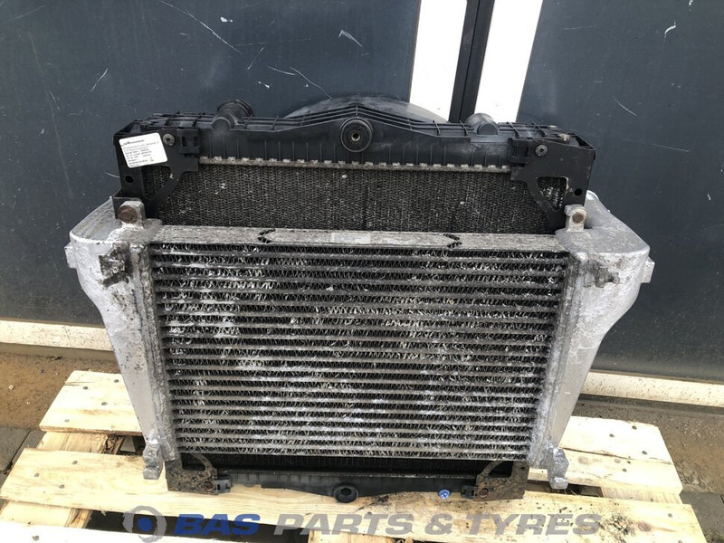DAF LF45 Euro 4-5 - Radiator for Truck: picture 2 DAF LF45 Euro 4-5 - Radiator for Truck: picture 2