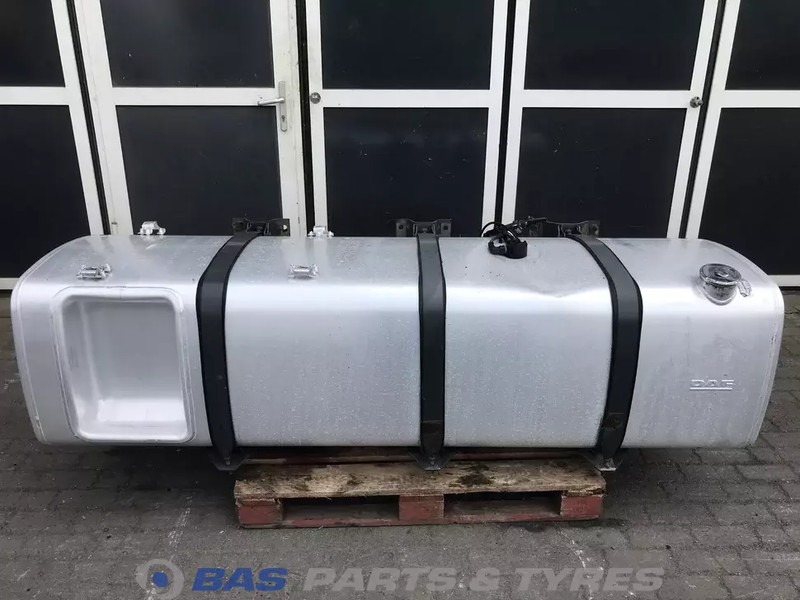 DAF - Fuel tank for Truck: picture 1 DAF - Fuel tank for Truck: picture 1