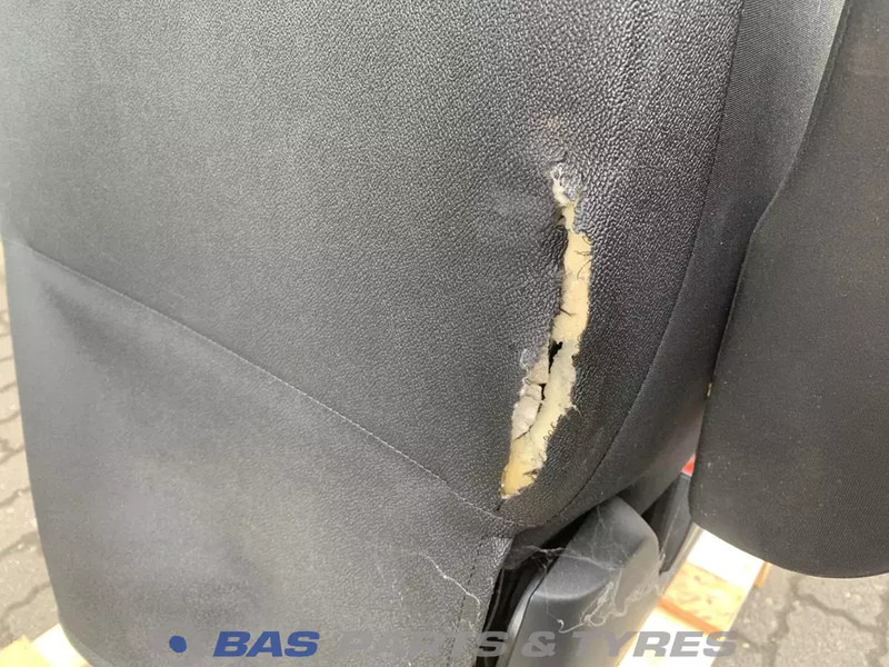 DAF XF106 Bestuurdersstoel DAF 2104652 - Seat for Truck: picture 5 DAF XF106 Bestuurdersstoel DAF 2104652 - Seat for Truck: picture 5