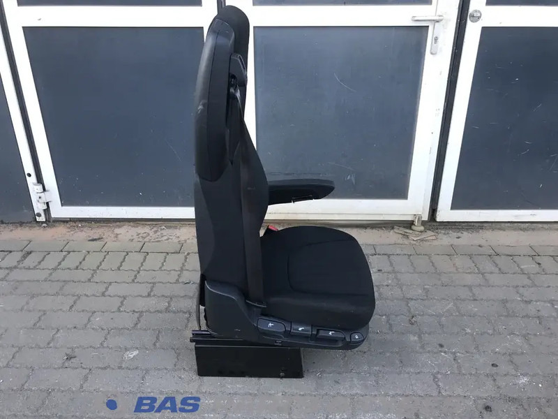DAF XF106 Bijrijdersstoel DAF 2104716 - Seat for Truck: picture 4 DAF XF106 Bijrijdersstoel DAF 2104716 - Seat for Truck: picture 4