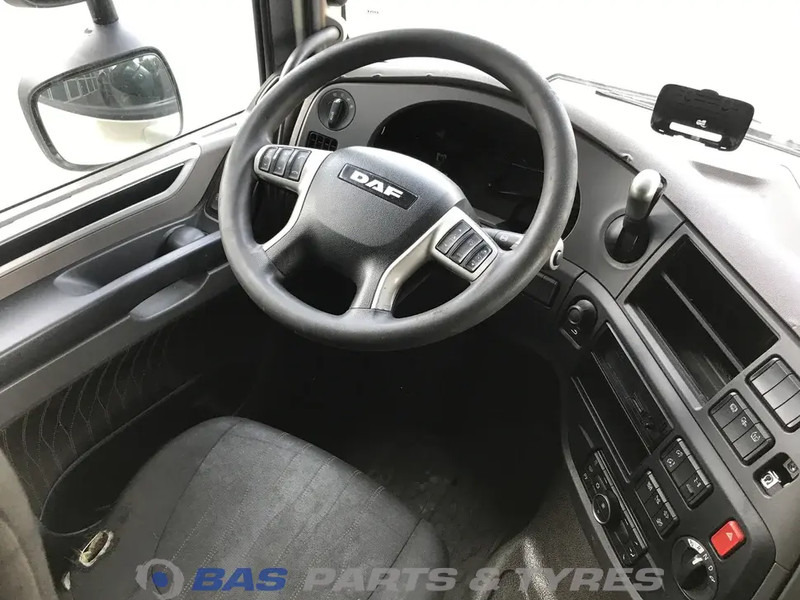 DAF XF106 DAF Super Space Cab L2H3 2032405 - Cab and interior for Truck: picture 5 DAF XF106 DAF Super Space Cab L2H3 2032405 - Cab and interior for Truck: picture 5