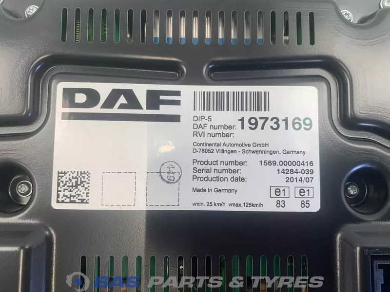 DAF XF106 Instrumentenpaneel DAF 1958084 - Dashboard for Truck: picture 3 DAF XF106 Instrumentenpaneel DAF 1958084 - Dashboard for Truck: picture 3