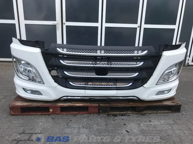 DAF XF106 - Bumper for Truck: picture 1 DAF XF106 - Bumper for Truck: picture 1