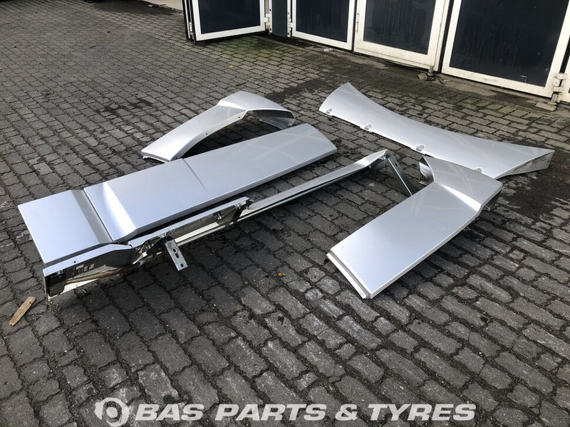 DAF XF106 Spoilerset DAF Super Space Cab L2H3 1671845 - Aerodynamics/ Spoiler for Truck: picture 2 DAF XF106 Spoilerset DAF Super Space Cab L2H3 1671845 - Aerodynamics/ Spoiler for Truck: picture 2