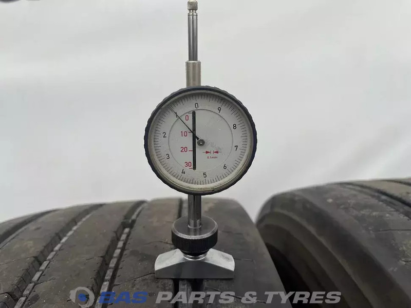 Firestone Firestone 315/70R22.5 FS422+ 154/150 M+S 3PMSF gebruikte set - Tire for Truck: picture 3 Firestone Firestone 315/70R22.5 FS422+ 154/150 M+S 3PMSF gebruikte set - Tire for Truck: picture 3