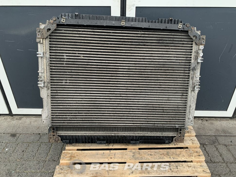 Mercedes-Benz Actros MP4 - Radiator for Truck: picture 1 Mercedes-Benz Actros MP4 - Radiator for Truck: picture 1