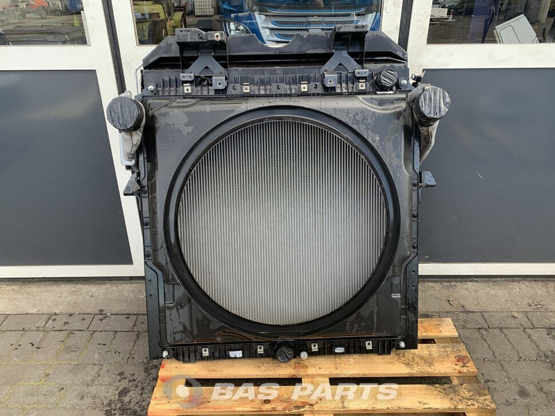 Mercedes-Benz Actros MP4 - Radiator for Truck: picture 1 Mercedes-Benz Actros MP4 - Radiator for Truck: picture 1