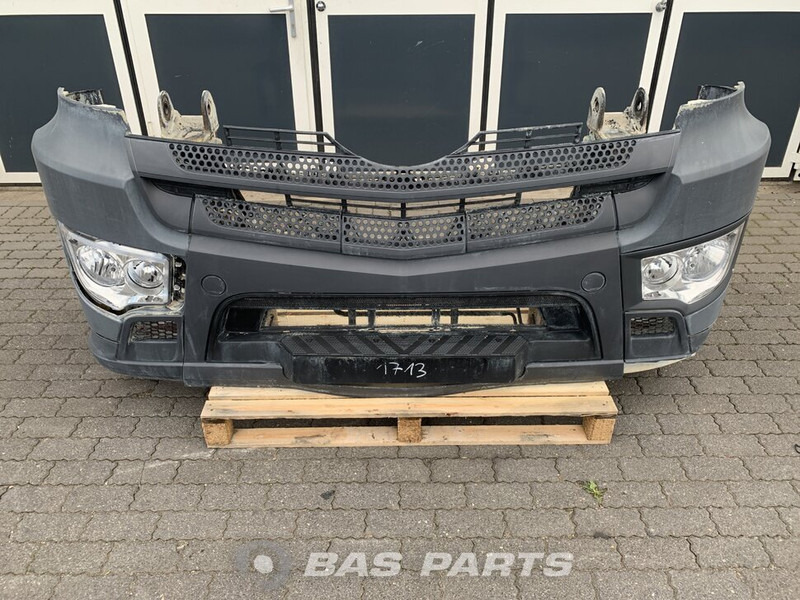 Mercedes-Benz Antos MP4 Bumper Mercedes A 960 880 90 72 - Bumper for Truck: picture 1 Mercedes-Benz Antos MP4 Bumper Mercedes A 960 880 90 72 - Bumper for Truck: picture 1
