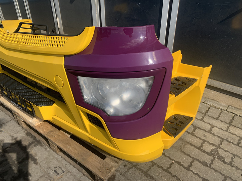 Mercedes-Benz Antos MP4 - Bumper for Truck: picture 2 Mercedes-Benz Antos MP4 - Bumper for Truck: picture 2
