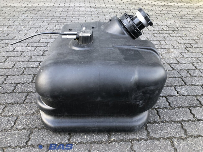 Mercedes-Benz Brandstoftank Mercedes 120 Liter A 967 471 04 01 - Fuel tank for Truck: picture 4 Mercedes-Benz Brandstoftank Mercedes 120 Liter A 967 471 04 01 - Fuel tank for Truck: picture 4