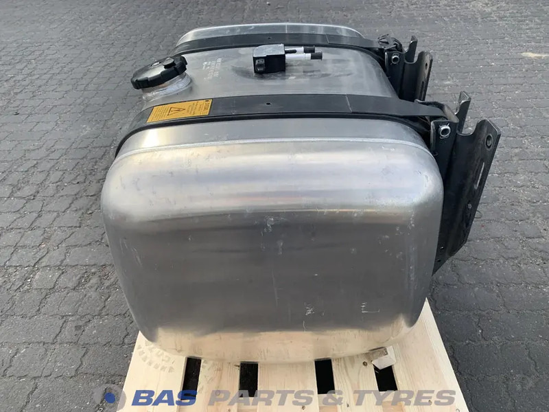 Mercedes-Benz Brandstoftank Mercedes 290 Liter A 009 542 81 18 - Fuel tank for Truck: picture 2 Mercedes-Benz Brandstoftank Mercedes 290 Liter A 009 542 81 18 - Fuel tank for Truck: picture 2