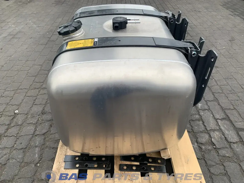 Mercedes-Benz Brandstoftank Mercedes 290 Liter A 960 470 00 04 - Fuel tank for Truck: picture 2 Mercedes-Benz Brandstoftank Mercedes 290 Liter A 960 470 00 04 - Fuel tank for Truck: picture 2