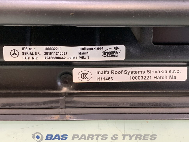 Mercedes-Benz Dakluik Mercedes A 943 830 04 42 - Sun visor for Truck: picture 3 Mercedes-Benz Dakluik Mercedes A 943 830 04 42 - Sun visor for Truck: picture 3