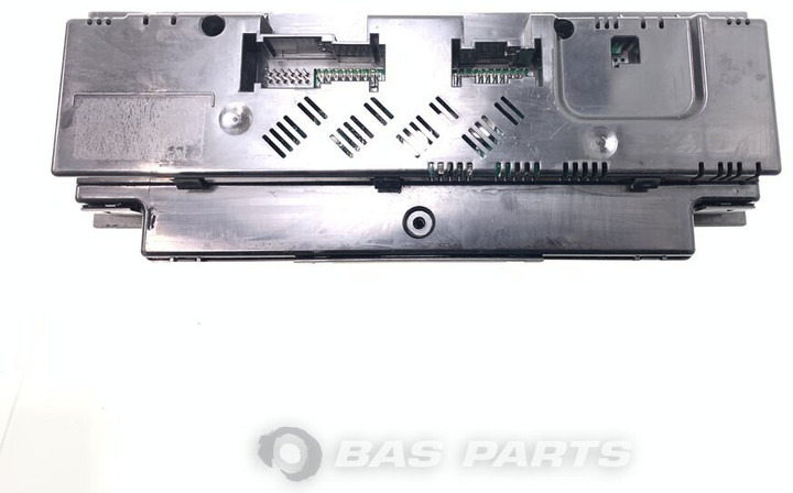 Mercedes-Benz - Dashboard for Truck: picture 2 Mercedes-Benz - Dashboard for Truck: picture 2