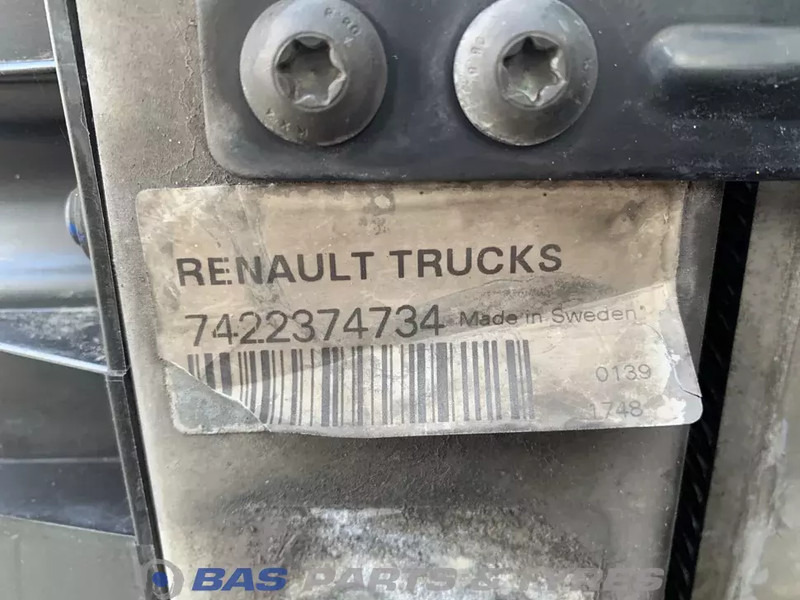Renault C-Serie - Radiator for Truck: picture 3 Renault C-Serie - Radiator for Truck: picture 3