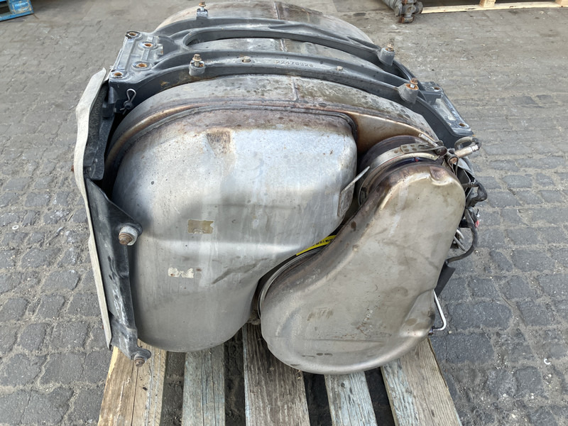 Renault Uitlaatdemper Renault 7422495990 - Muffler for Truck: picture 1 Renault Uitlaatdemper Renault 7422495990 - Muffler for Truck: picture 1