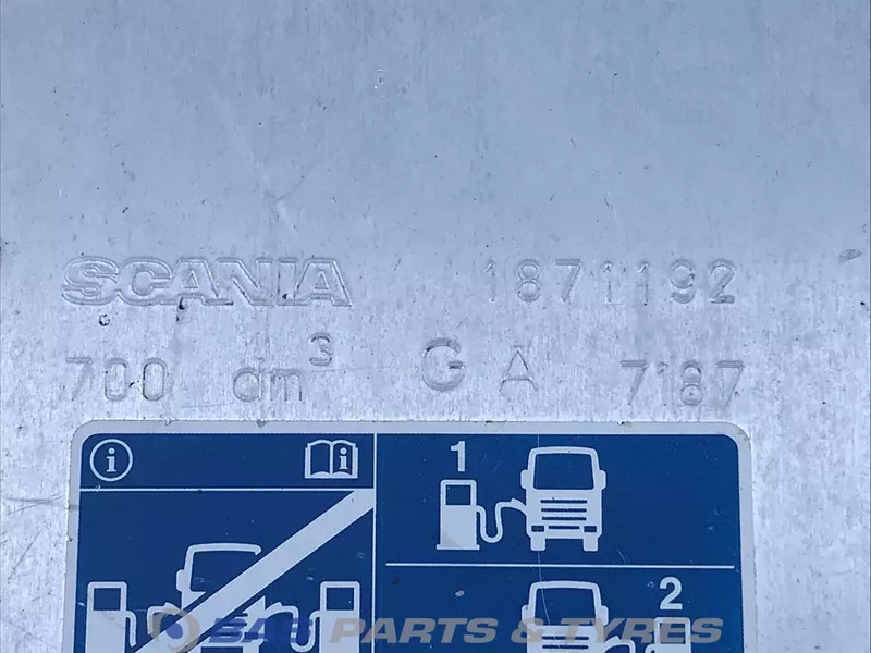 Scania Brandstoftank Scania 700 Liter 1790948 - Fuel tank for Truck: picture 5 Scania Brandstoftank Scania 700 Liter 1790948 - Fuel tank for Truck: picture 5