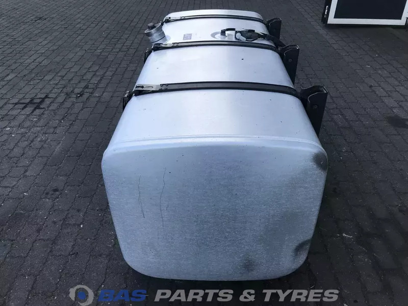 Scania Brandstoftank Scania 700 Liter 1790948 - Fuel tank for Truck: picture 2 Scania Brandstoftank Scania 700 Liter 1790948 - Fuel tank for Truck: picture 2