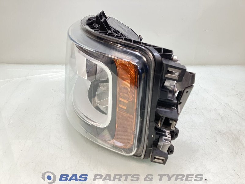 Scania - Headlight for Truck: picture 2 Scania - Headlight for Truck: picture 2