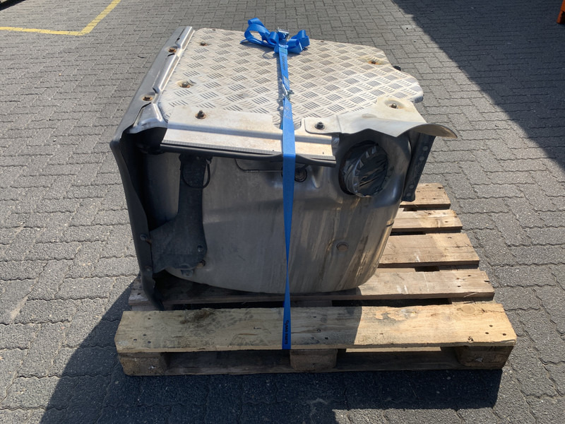 Scania - Muffler/ Exhaust system for Truck: picture 2 Scania - Muffler/ Exhaust system for Truck: picture 2