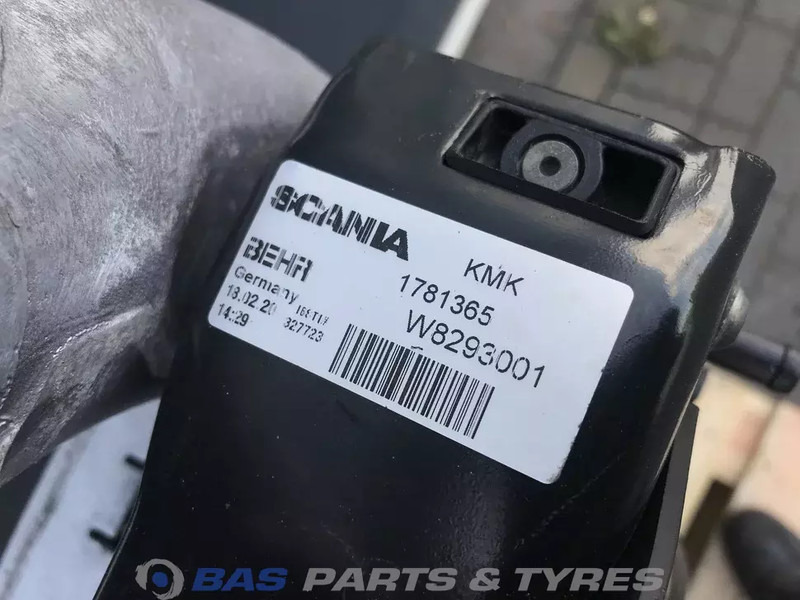Scania R-Serie - Radiator for Truck: picture 3 Scania R-Serie - Radiator for Truck: picture 3