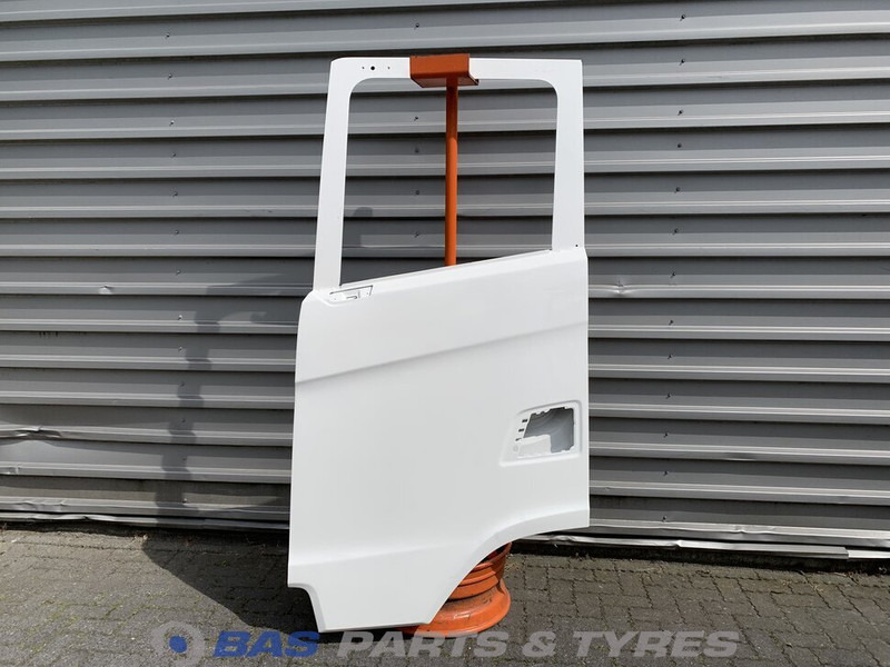 Scania S-Serie NextGen - Door and parts for Truck: picture 1 Scania S-Serie NextGen - Door and parts for Truck: picture 1