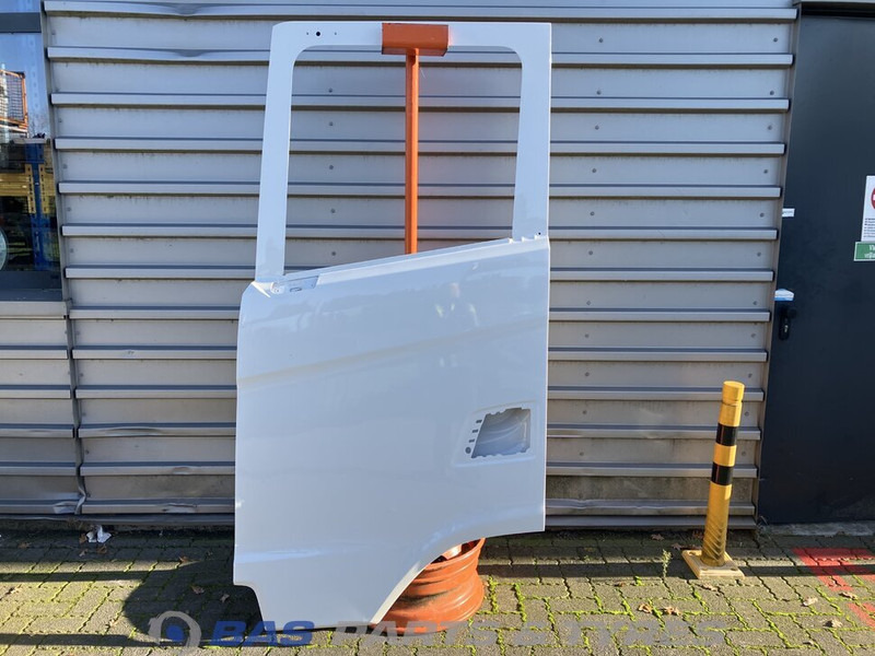 Scania S-Serie NextGen Portier Links Scania 2137841 - Door and parts for Truck: picture 1 Scania S-Serie NextGen Portier Links Scania 2137841 - Door and parts for Truck: picture 1