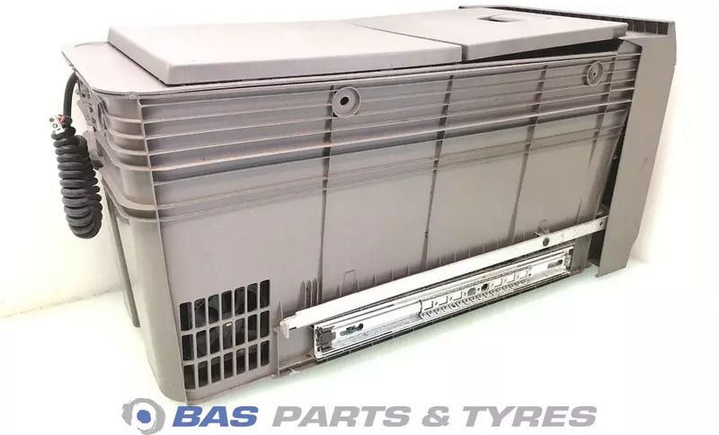 Scania S-Serie NextGen Koelkast Scania 40 Liter 2706575 - Spare parts for Truck: picture 4 Scania S-Serie NextGen Koelkast Scania 40 Liter 2706575 - Spare parts for Truck: picture 4