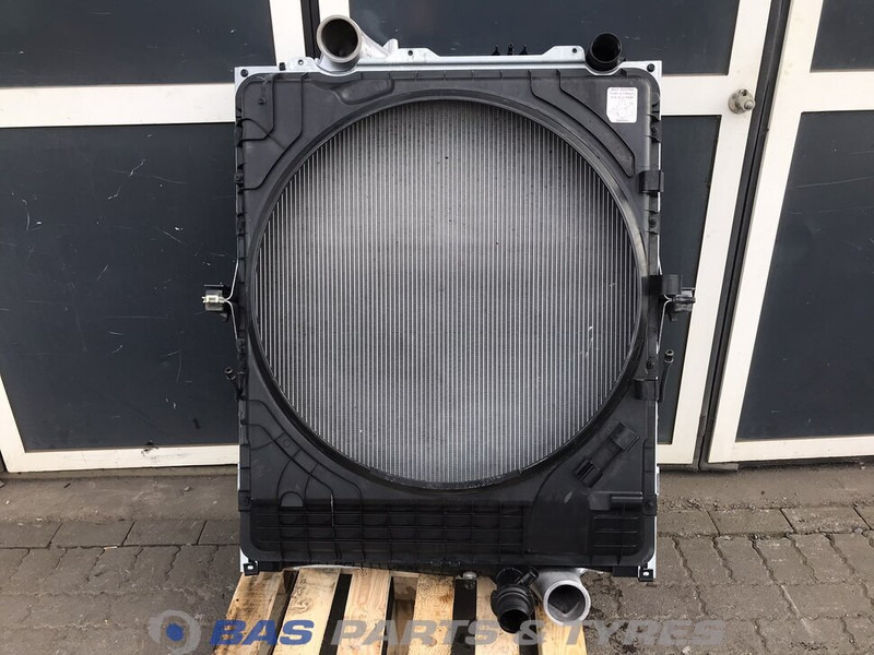 Volvo FH4 - Radiator for Truck: picture 1 Volvo FH4 - Radiator for Truck: picture 1