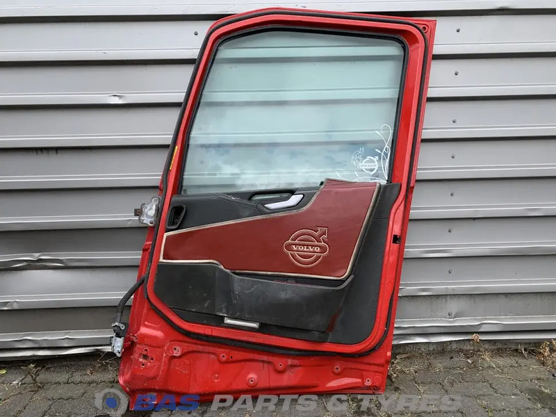 Volvo FH4 - Door and parts for Truck: picture 2 Volvo FH4 - Door and parts for Truck: picture 2