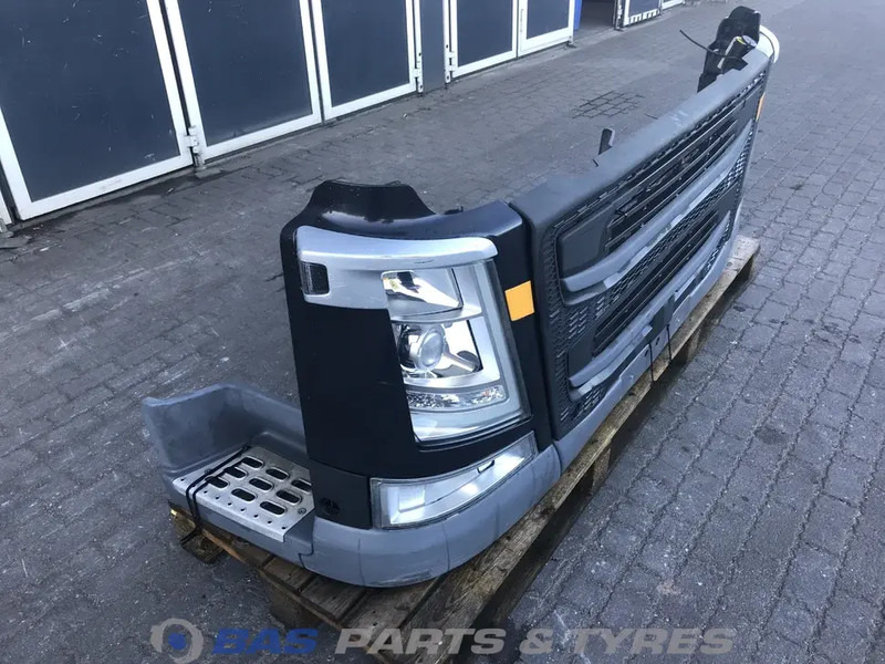 Volvo FM4 Bumper Volvo 84086799 - Bumper for Truck: picture 3 Volvo FM4 Bumper Volvo 84086799 - Bumper for Truck: picture 3
