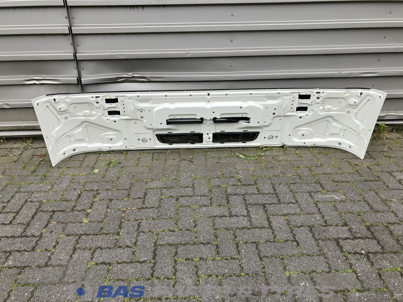 Volvo FM4 - Grill for Truck: picture 2 Volvo FM4 - Grill for Truck: picture 2