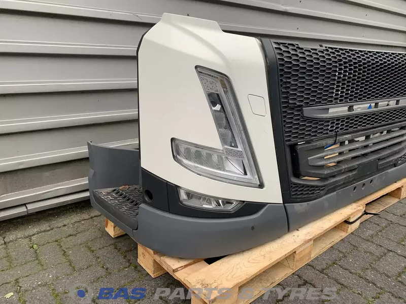 Volvo FM5 - Bumper for Truck: picture 3 Volvo FM5 - Bumper for Truck: picture 3