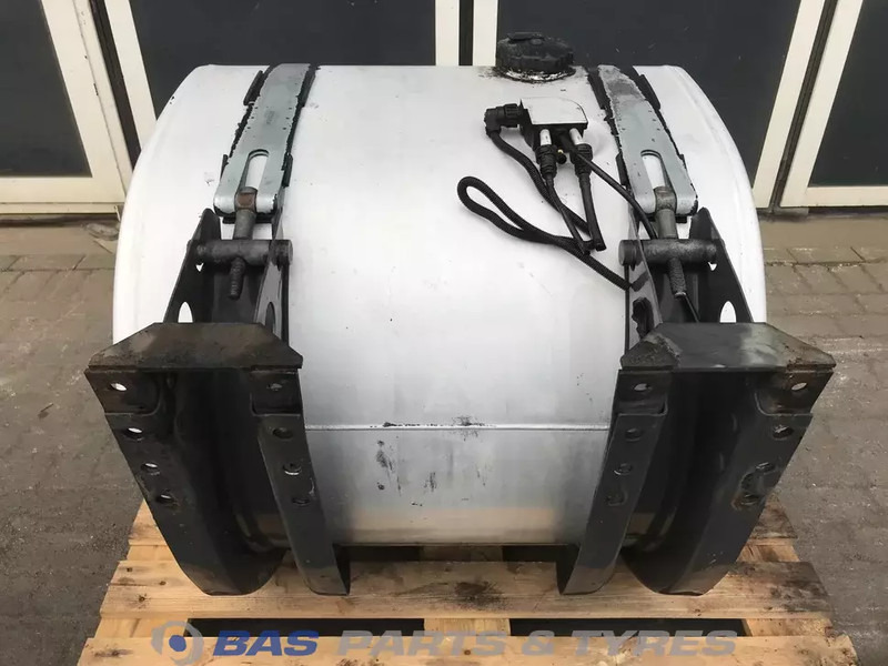 Volvo - Fuel tank for Truck: picture 3 Volvo - Fuel tank for Truck: picture 3