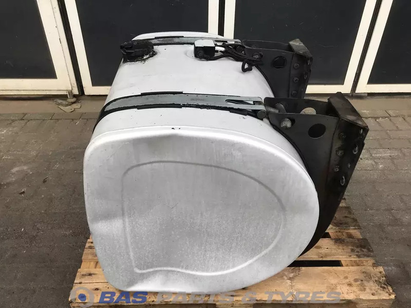 Volvo - Fuel tank for Truck: picture 2 Volvo - Fuel tank for Truck: picture 2