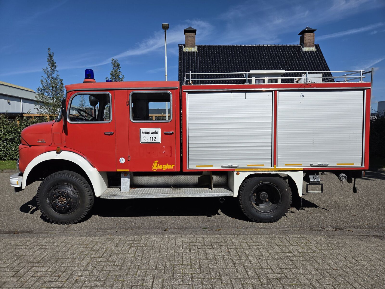 Mercedes-Benz LAF 1113 B 4X4 Turbo Diesel (170 PK) brandweerwagen - Fire truck: picture 1 Mercedes-Benz LAF 1113 B 4X4 Turbo Diesel (170 PK) brandweerwagen - Fire truck: picture 1