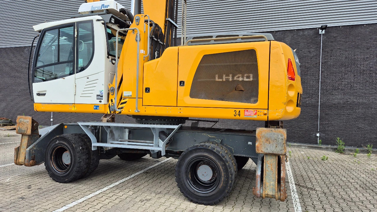 LIEBHERR LH40M - Waste/ Industry handler: picture 3 LIEBHERR LH40M - Waste/ Industry handler: picture 3