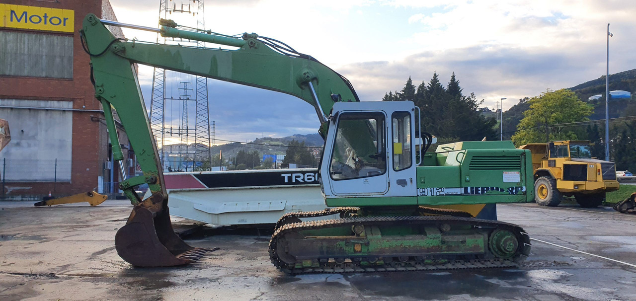 LIEBHERR R912LI - Crawler excavator: picture 1 LIEBHERR R912LI - Crawler excavator: picture 1