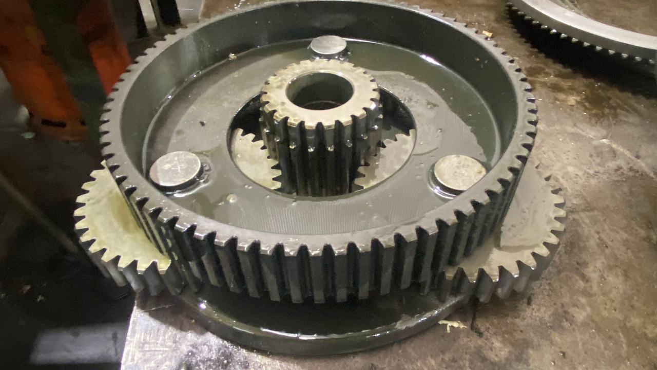 MANDO FINAL FAT450/044 LIEBHERR R954B  - Final drive for Construction machinery: picture 4 MANDO FINAL FAT450/044 LIEBHERR R954B  - Final drive for Construction machinery: picture 4
