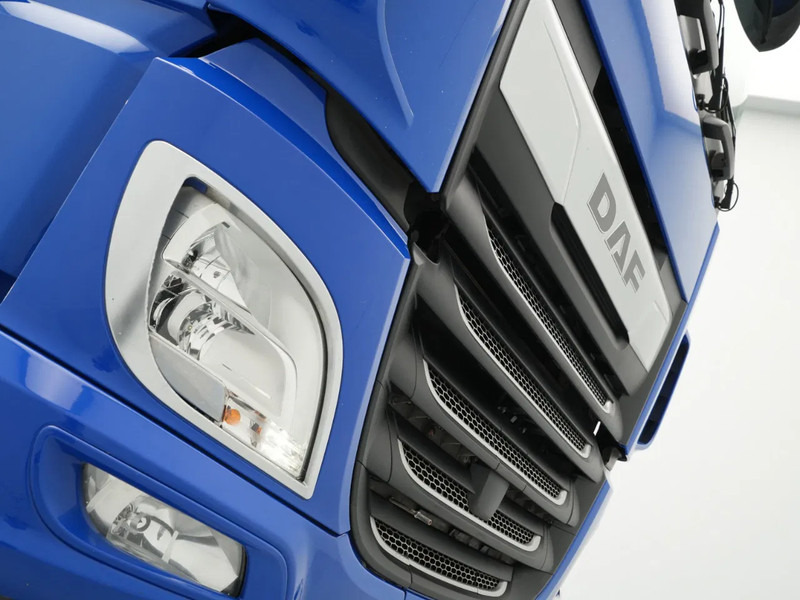 Tractor unit DAF XF 530 FT, Manual Gearbox, Retarder, StandAirco: picture 11