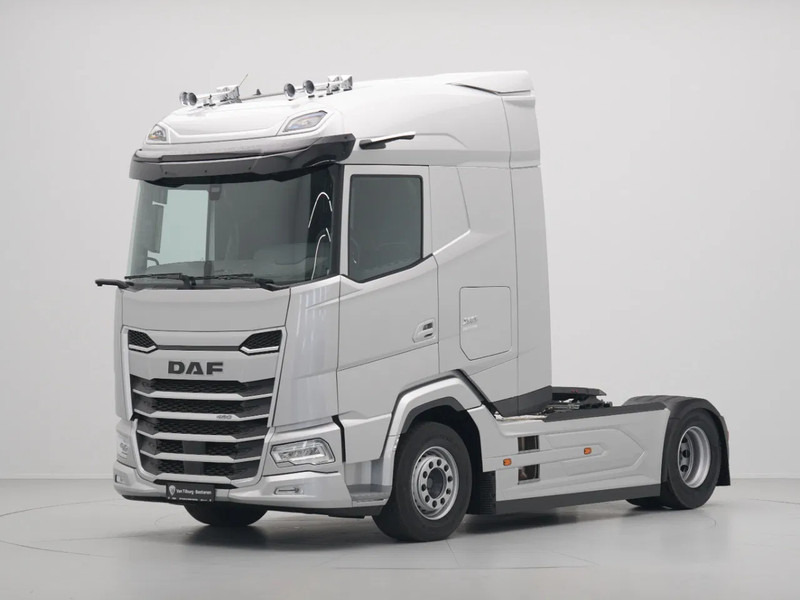DAF XG 480 FT DVS LEATHER PTO-PREP B3-ALARM SILVER METALLIC (J5320MESI) VECTO 2 - Tractor unit: picture 2 DAF XG 480 FT DVS LEATHER PTO-PREP B3-ALARM SILVER METALLIC (J5320MESI) VECTO 2 - Tractor unit: picture 2