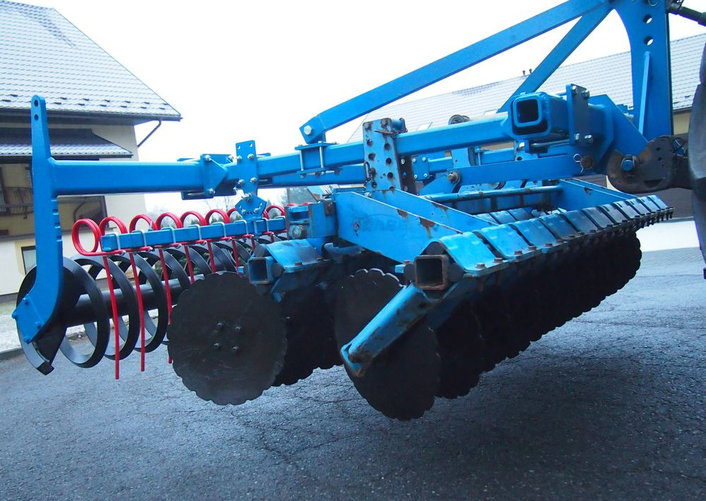 Brona talerzowa Rabe Werk RABE WERK Fielo biro 3000 2006 Brona talerzowa RABE - Disc harrow: picture 3 Brona talerzowa Rabe Werk RABE WERK Fielo biro 3000 2006 Brona talerzowa RABE - Disc harrow: picture 3