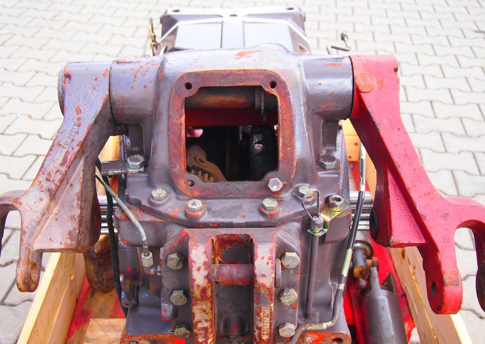 Części do Ciągnika Massey Ferguson MF 3000, 6000 Tylny most z podnośnikiem od MF 3000, 6000 - Rear axle for Agricultural machinery: picture 4 Części do Ciągnika Massey Ferguson MF 3000, 6000 Tylny most z podnośnikiem od MF 3000, 6000 - Rear axle for Agricultural machinery: picture 4