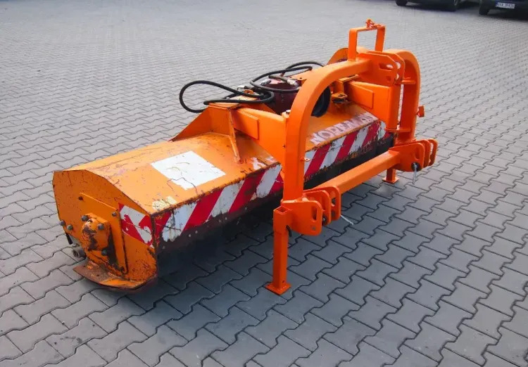 Kosiarka bijakowa 2M 2005 Szerokość robocza 2m - Flail mower: picture 3 Kosiarka bijakowa 2M 2005 Szerokość robocza 2m - Flail mower: picture 3