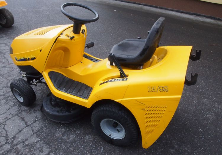 Kosiarka traktorek Castel Garden 13/92 2007 Kosiarka Castel Garden 13/92 - Garden mower: picture 3 Kosiarka traktorek Castel Garden 13/92 2007 Kosiarka Castel Garden 13/92 - Garden mower: picture 3