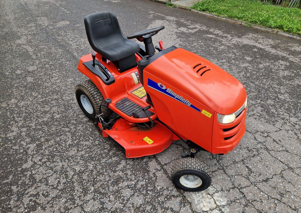 Kosiarka traktorek Simplicity Regent 18,5 Kosiarka Simplicity - Garden mower: picture 2 Kosiarka traktorek Simplicity Regent 18,5 Kosiarka Simplicity - Garden mower: picture 2