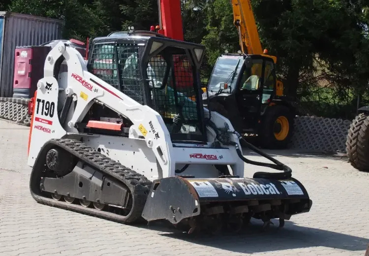Miniładowarka Bobcat T190 2012 - Compact track loader: picture 4 Miniładowarka Bobcat T190 2012 - Compact track loader: picture 4