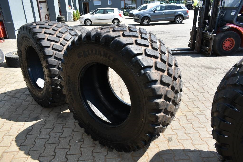 Alliance 600/55R26.5 / 882/ 165D /Steel Belted TL - Tire for Agricultural machinery: picture 4 Alliance 600/55R26.5 / 882/ 165D /Steel Belted TL - Tire for Agricultural machinery: picture 4